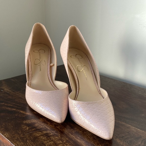 Jessica Simpson Blush Pink Textured Heels - Picture 2 of 6